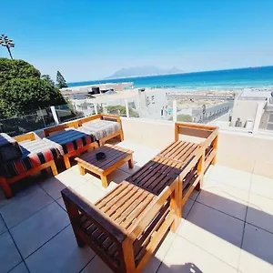 2whitewaters , Bloubergstrand Südafrika