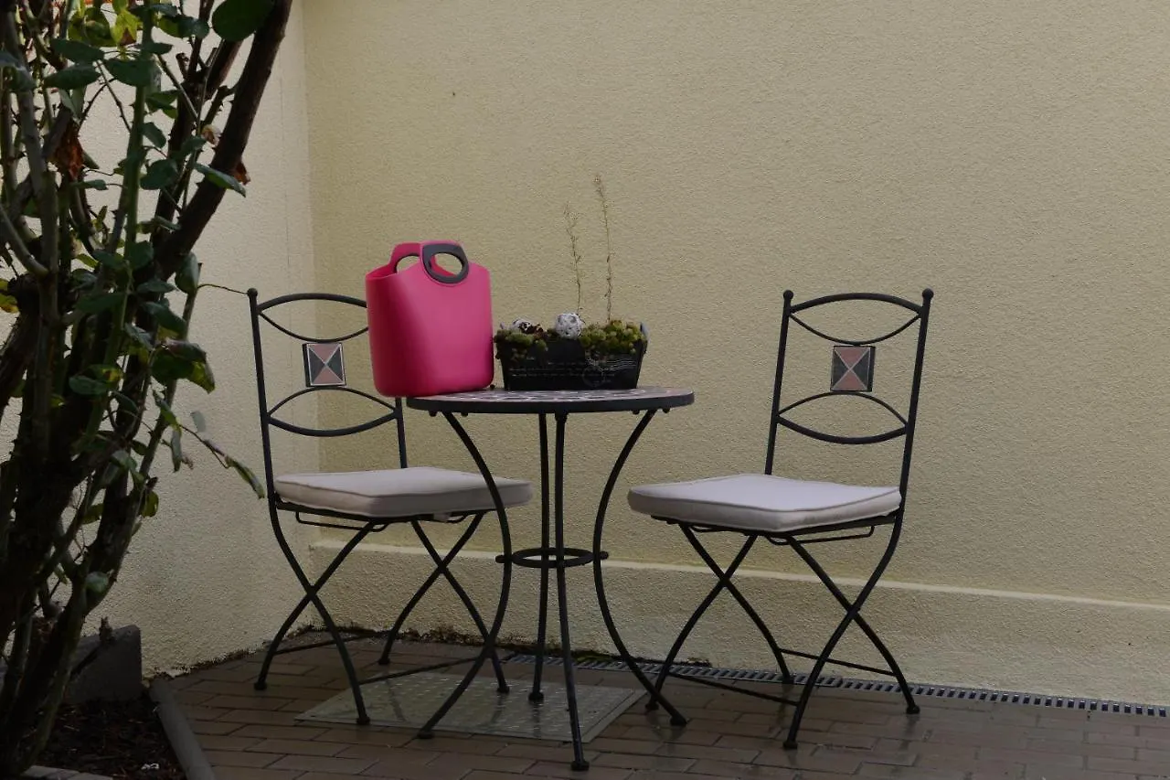 Auszeit Vienna Wellness Apartment 0*,  Österrike